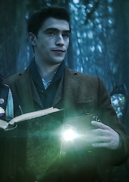 Edwin Payne (Dead Boy Detectives) photo