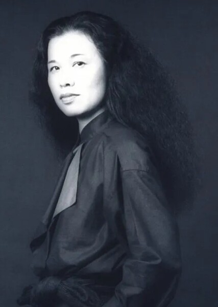 Eiko Ishioka photo