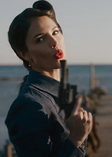 Eiza González photo