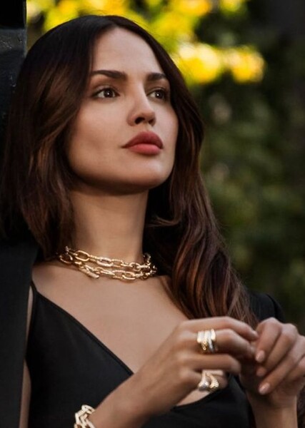 Eiza González photo