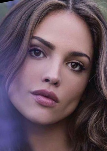 Eiza González photo