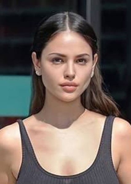 Eiza González photo