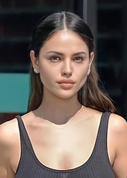 Eiza González photo