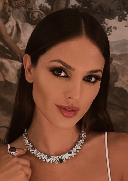 Eiza González photo
