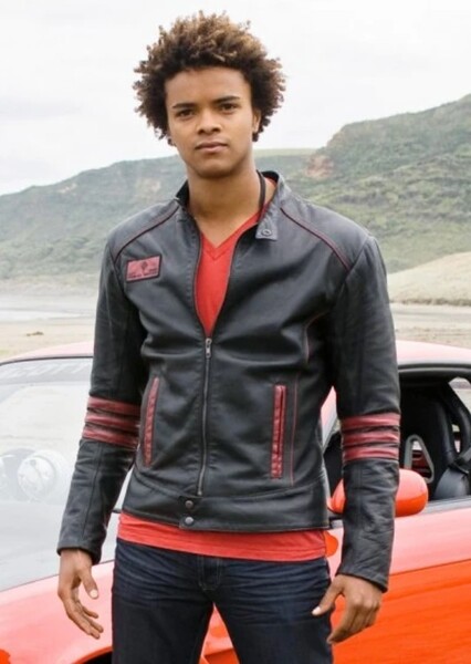 Eka Darville