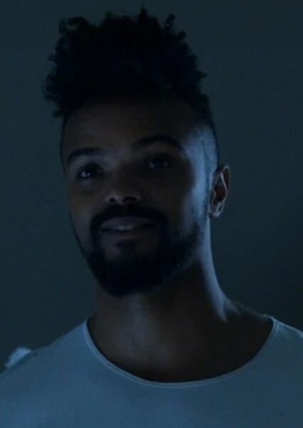 Eka Darville photo