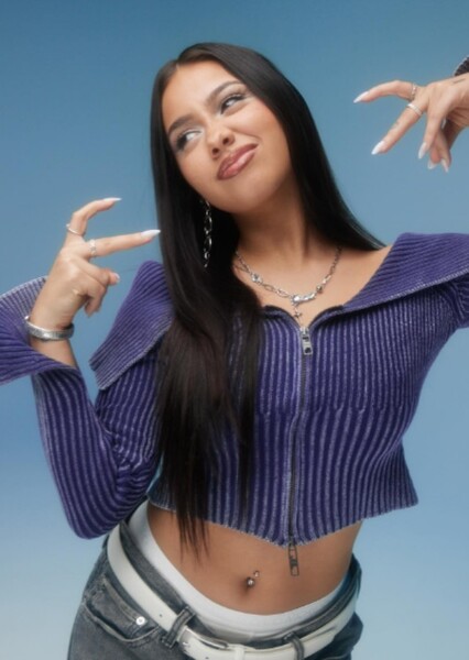 Elana Caceres photo