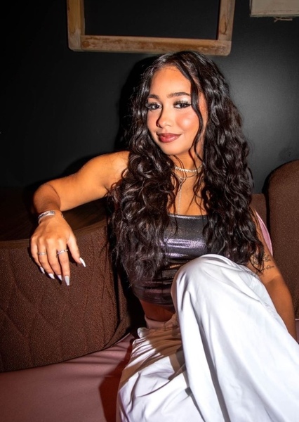 Elana Caceres photo
