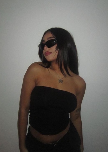 Elana Caceres photo