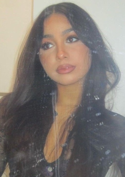 Elana Caceres photo