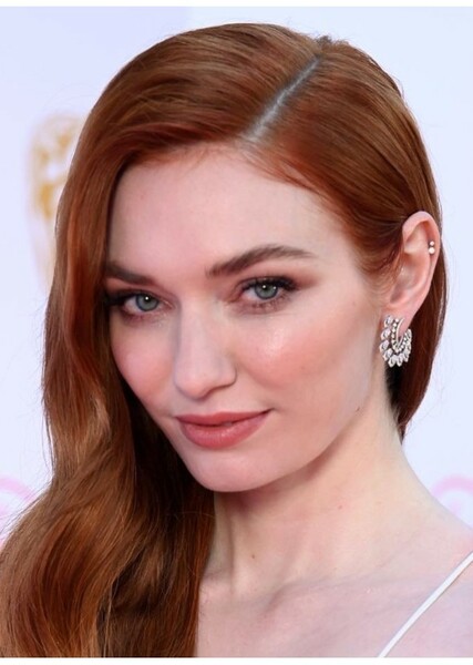 Eleanor Tomlinson photo