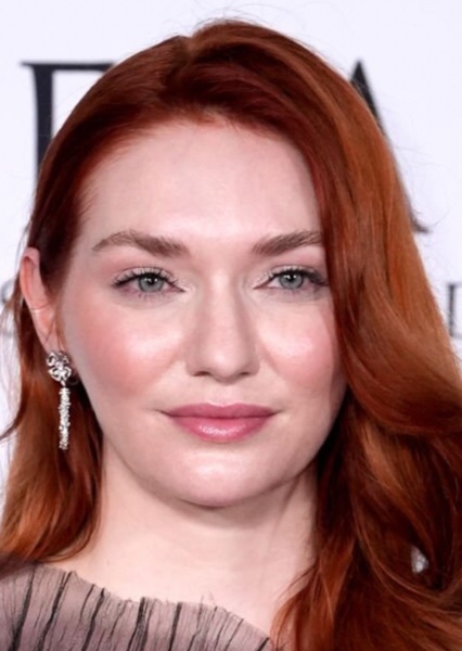 Eleanor Tomlinson photo