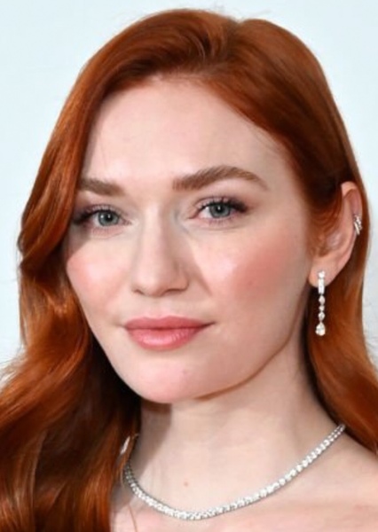 Eleanor Tomlinson photo