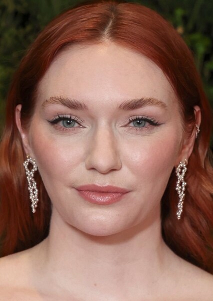 Eleanor Tomlinson photo