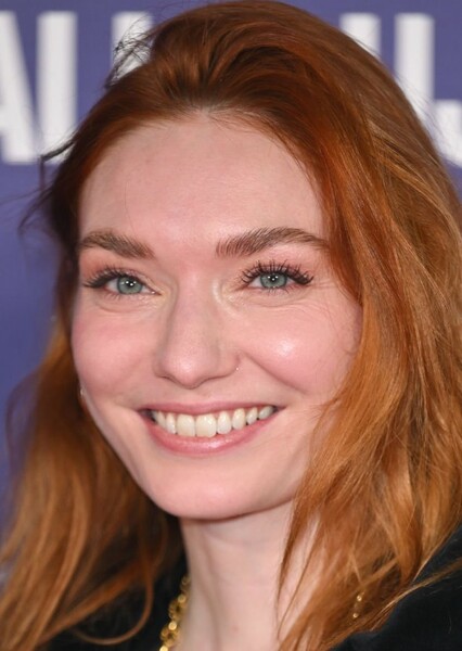 Eleanor Tomlinson photo