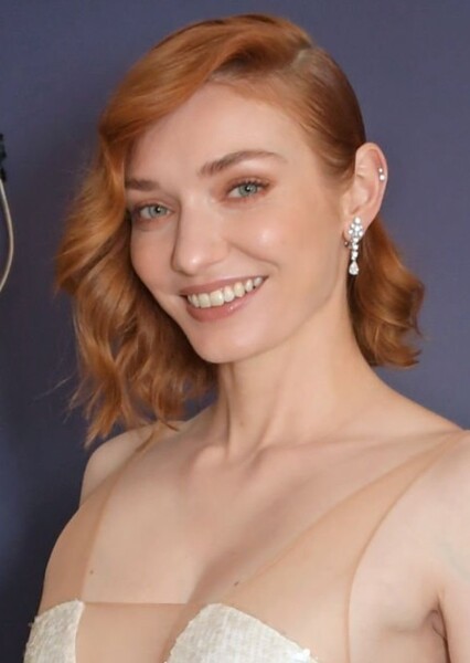 Eleanor Tomlinson photo