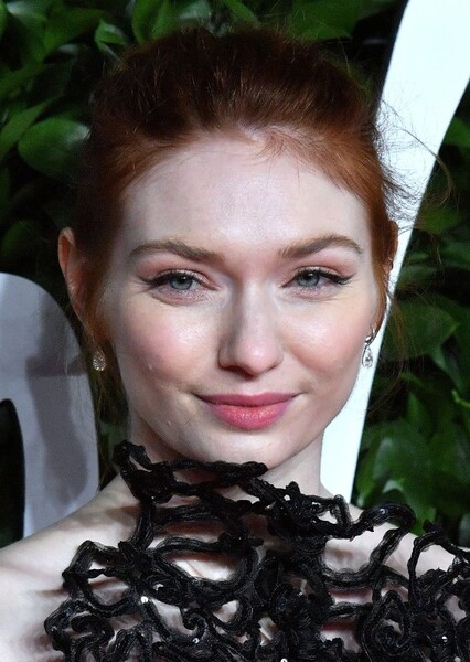 Eleanor Tomlinson photo
