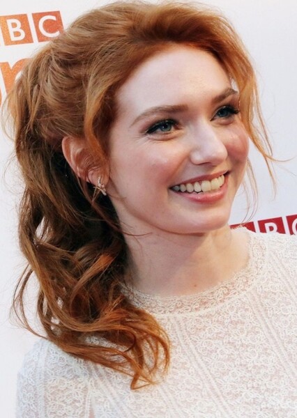 Eleanor Tomlinson photo