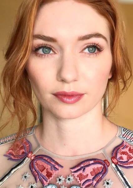 Eleanor Tomlinson photo
