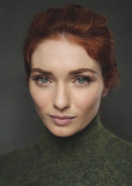 Eleanor Tomlinson photo