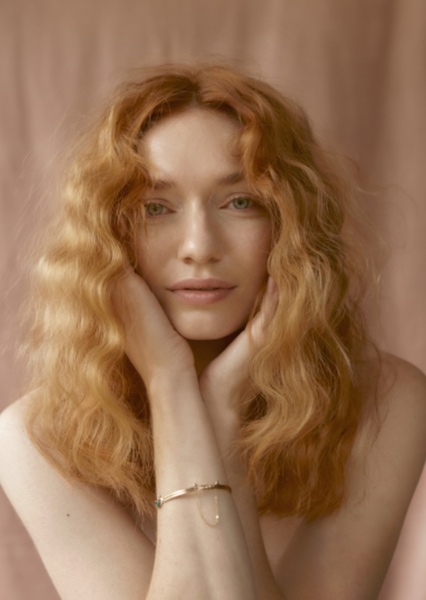 Eleanor Tomlinson photo