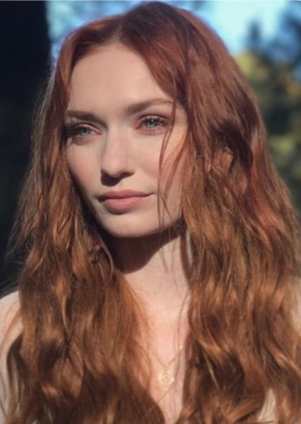 Eleanor Tomlinson photo