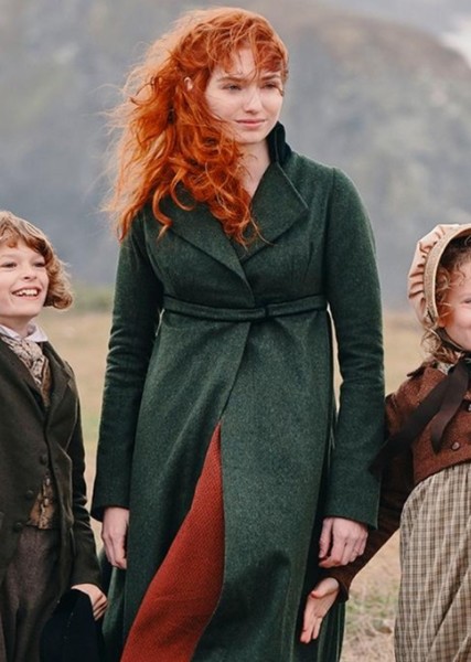 Eleanor Tomlinson photo