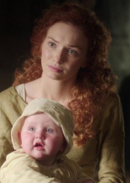 Eleanor Tomlinson photo