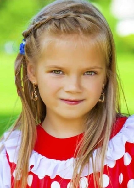 Elena Bee Schmidt