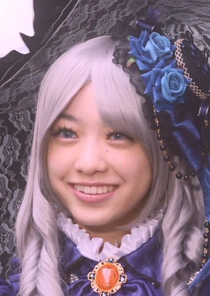 Elena Kamata photo