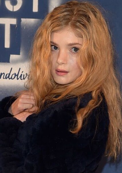 Elena Kampouris photo