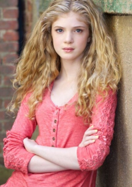 Elena Kampouris photo