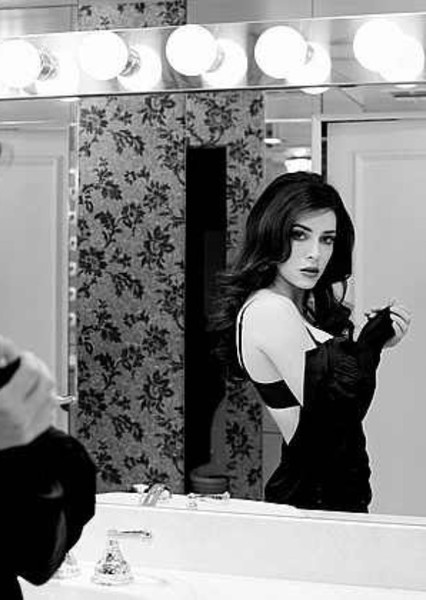 Elena Satine photo