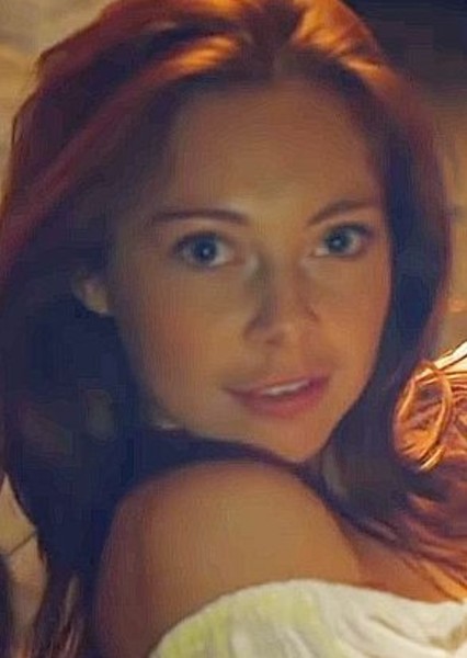 Elena Valentine photo