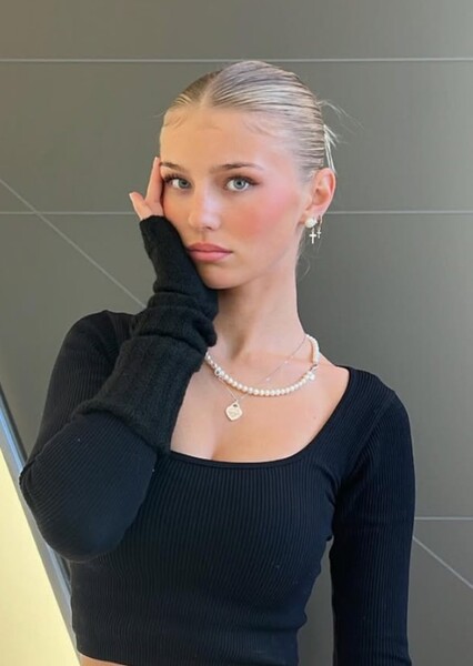 Elena Zoe photo
