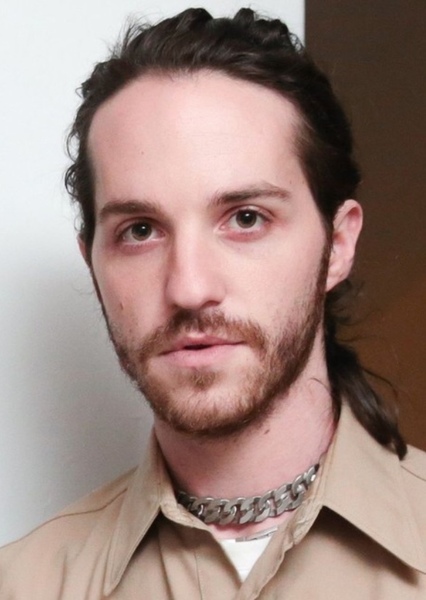 Eli Russell Linnetz photo
