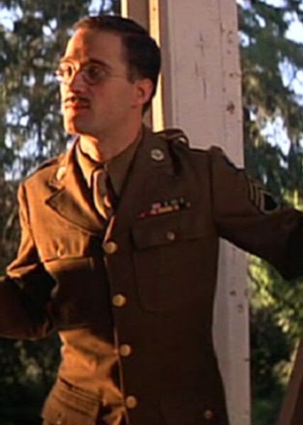 Elias Koteas
