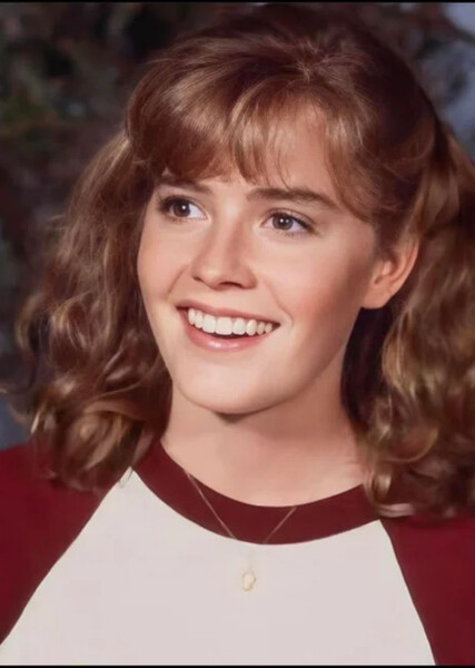 Elisabeth Shue photo
