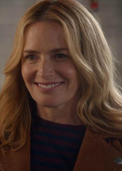 Elisabeth Shue photo