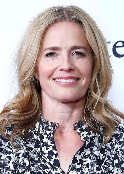 Elisabeth Shue photo