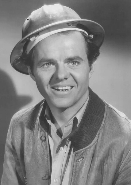 Elisha Cook Jr. photo