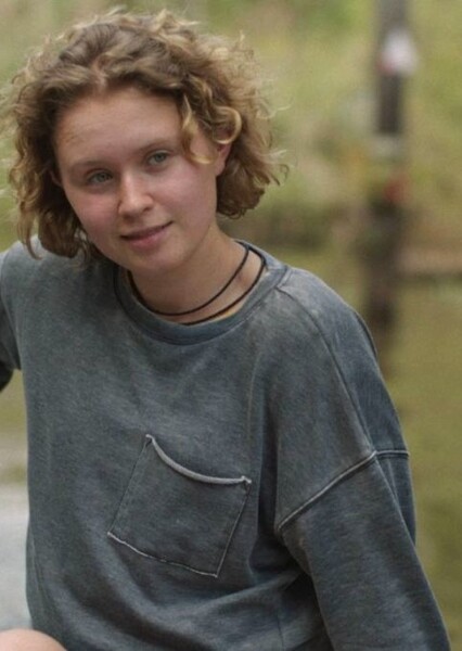 Eliza Scanlen photo