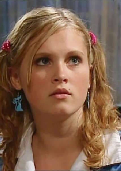 Eliza Taylor photo