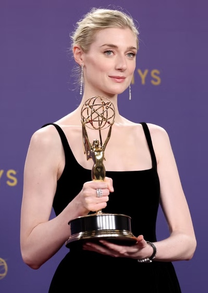Elizabeth Debicki photo
