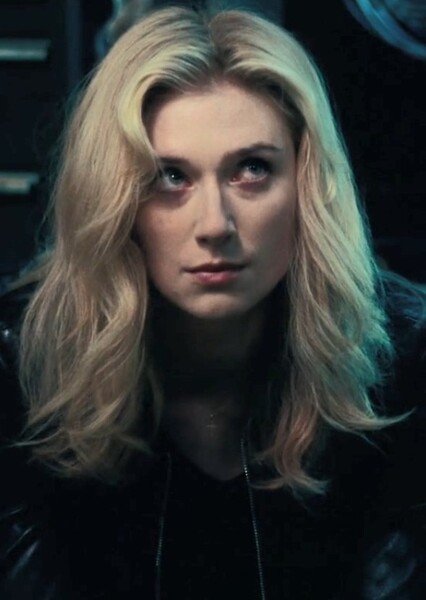 Elizabeth Debicki photo
