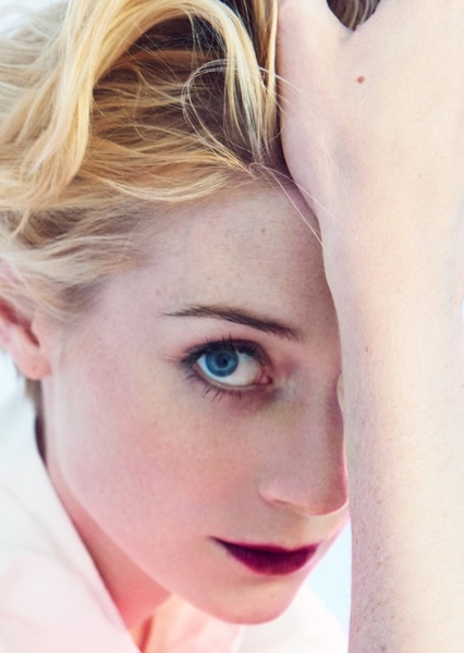 Elizabeth Debicki photo