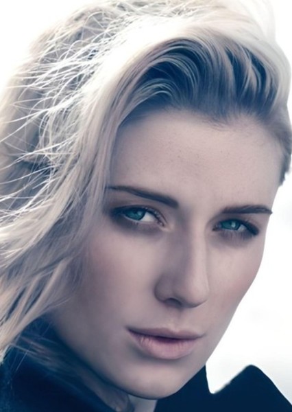 Elizabeth Debicki photo