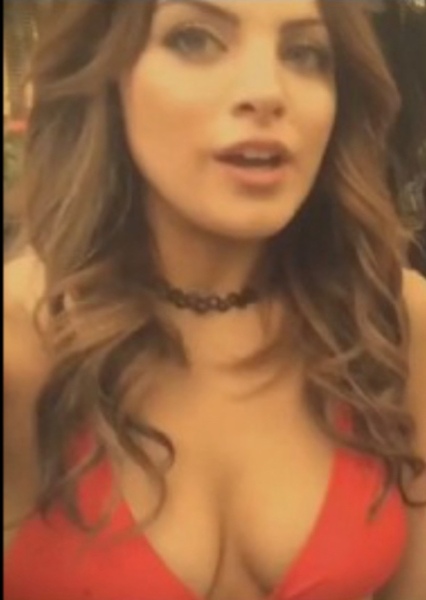 Elizabeth Gillies photo