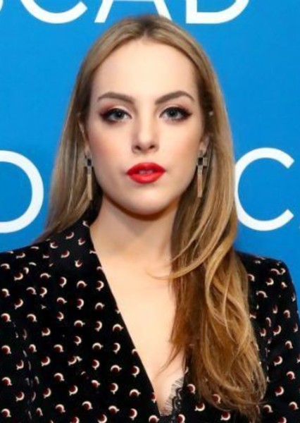 Elizabeth Gillies photo