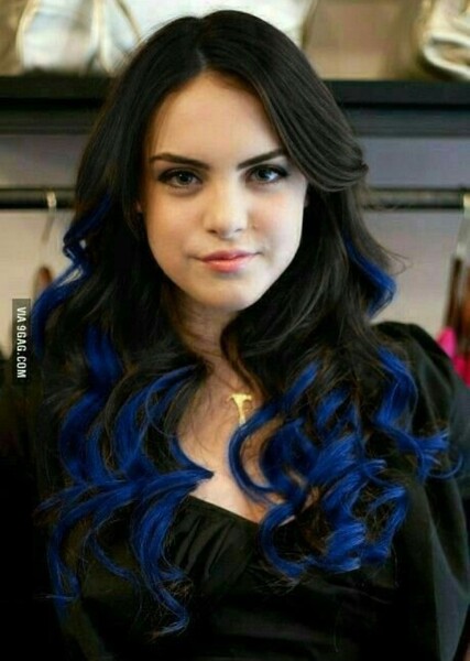Elizabeth Gillies